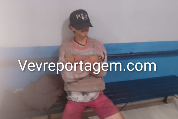 Paraguaio é detido furtando placas de telefonia no Centro de Foz do Iguaçu