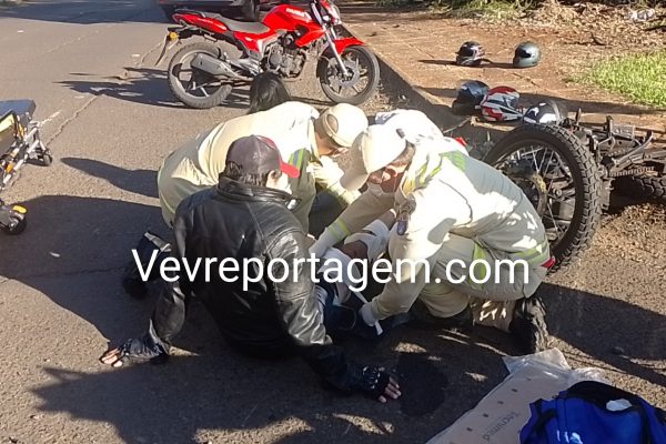 Colisão entre motocicletas mobiliza equipes de resgate no bairro Vila Portes
