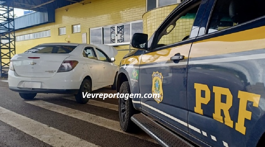 PRF aborda carro com débitos que superam o dobro do seu valor no Paraná
