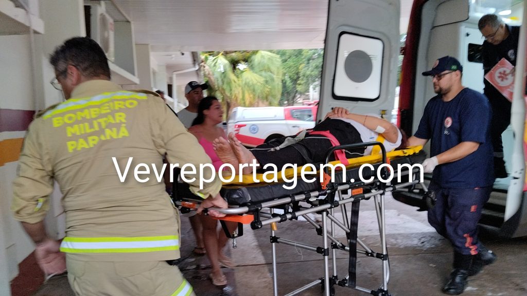 Motociclista fica ferida após colisão com carro 