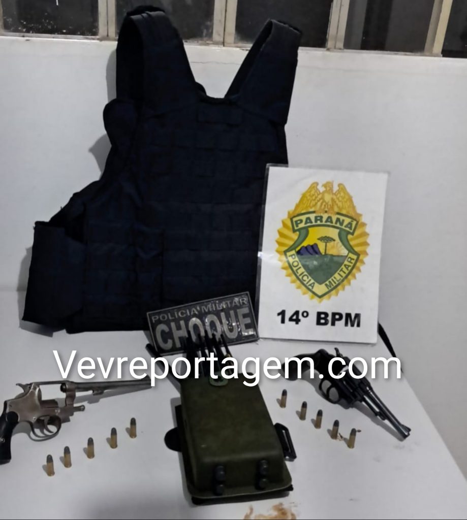 Polícia Militar prende dois indivíduos, apreende um menor e recupera veículo após roubo em residência no bairro Panorama