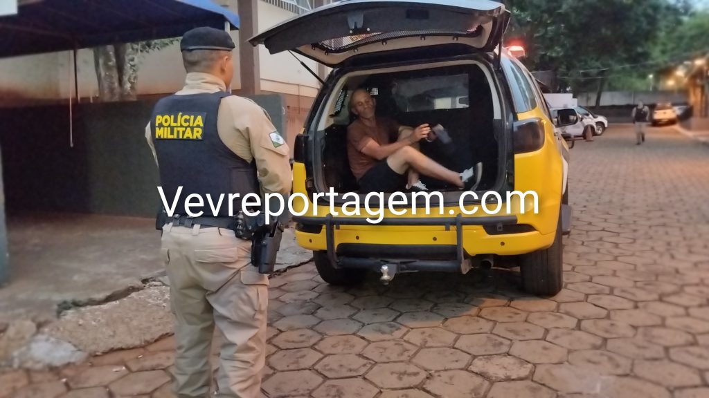 Indivíduo é preso após roubo em loja no Centro de Santa Terezinha de Itaipu