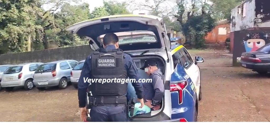 Guarda Municipal cumpre mandado de prisão durante patrulhamento preventivo no Centro de Foz do Iguaçu