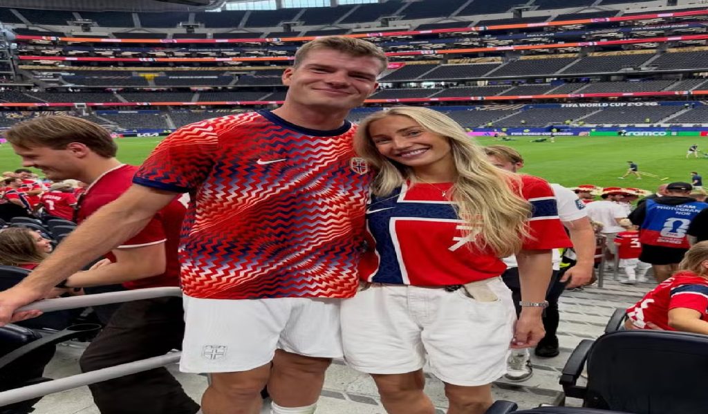 Esposa de Sorloth denuncia mensagens de ódio recebidas após eliminação da Noruega na Copa