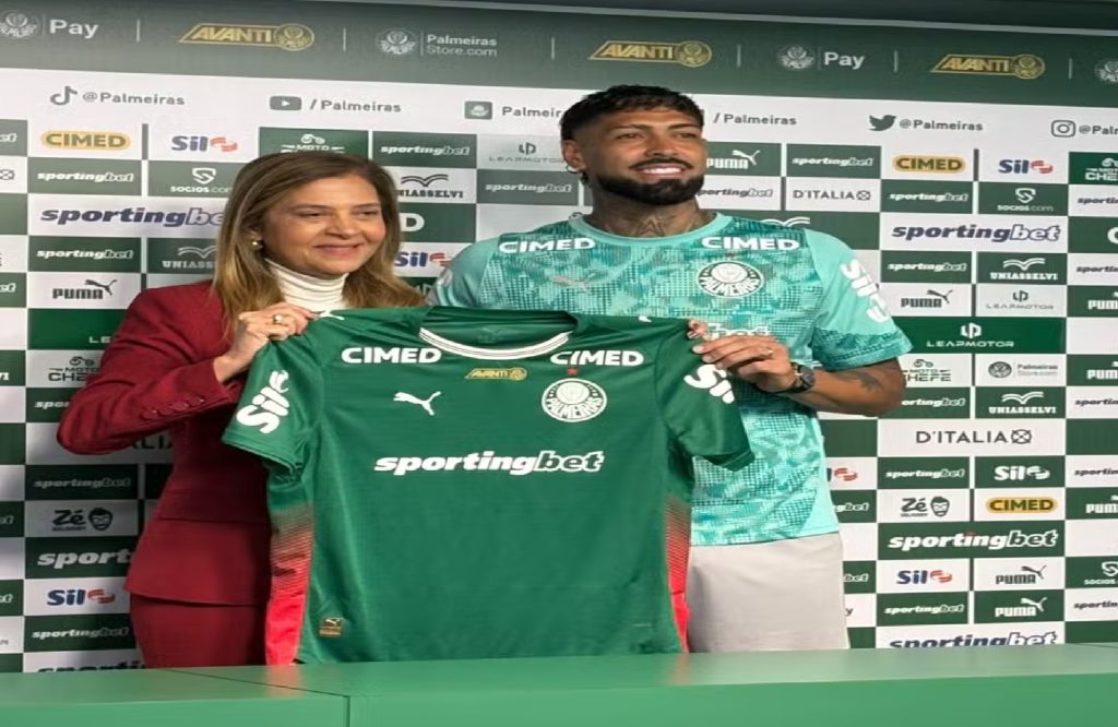 Barboza recusa repetir número do Botafogo e fala sobre Danilo no Palmeiras: “Brinco para ele vir”