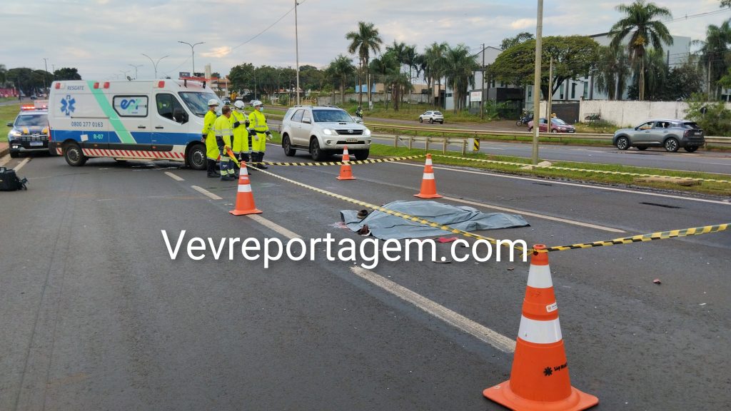 Pedestre morre atropelado na BR-277 e motorista foge sem prestar socorro em Foz do Iguaçu