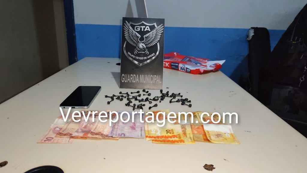GTA da Guarda Municipal prende indivíduo por tráfico de drogas e tem mandado de prisão por homicídio