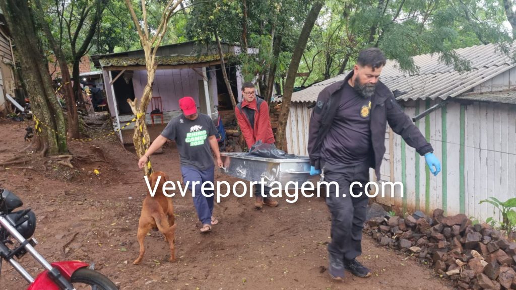 Mulher é encontrada morta no interior de residência na Favela Monsenhor Guilherme