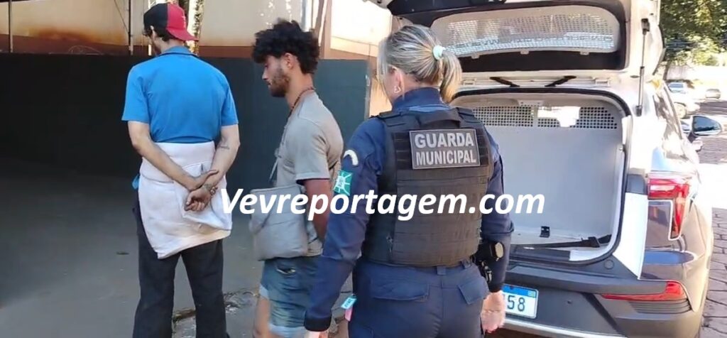 Guarda Municipal detém dois indivíduos após furto em imóvel público no Centro de Foz do Iguaçu