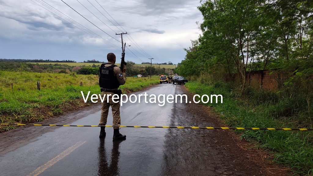 Assaltante morre em confronto com a ROCAM após roubo de van em Foz do Iguaçu