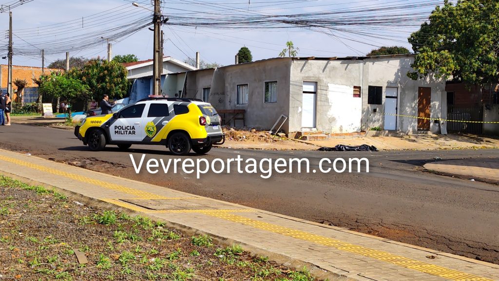 Homem é morto a tiros em via pública no Jardim Dourado