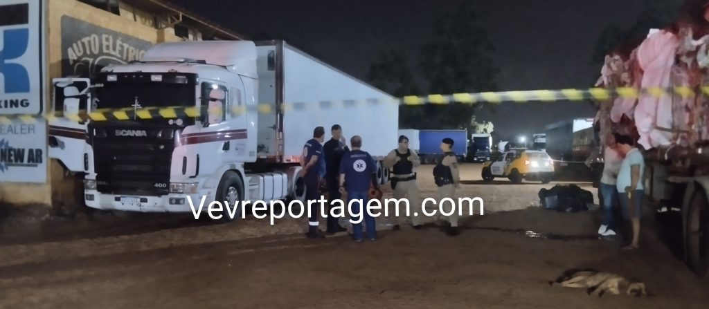 Motorista paraguaio é encontrado morto dentro de cabine de carreta no pátio de posto em Foz do Iguaçu
